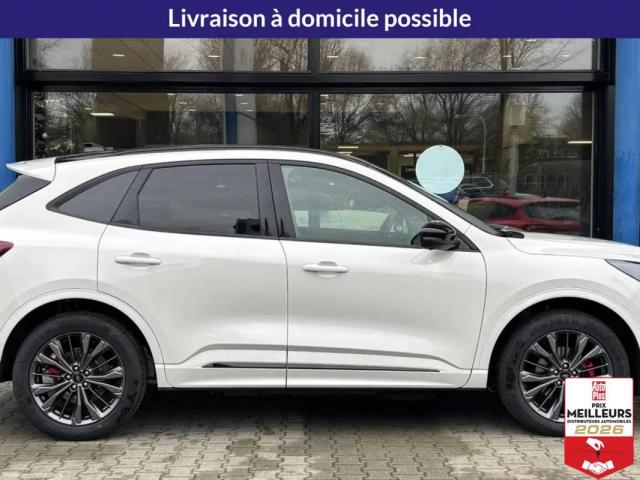 Ford Kuga image 3