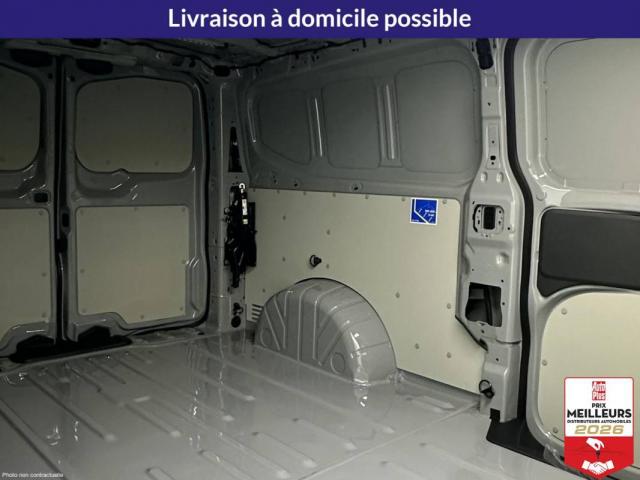 Volkswagen Transporter image 9