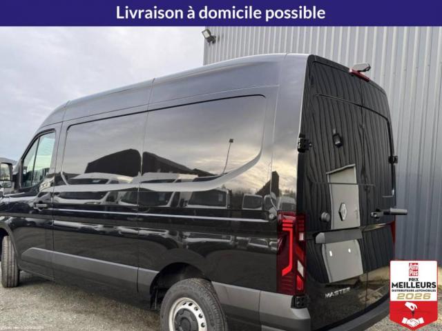 Renault Master image 2