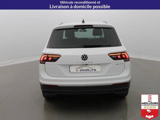 Volkswagen Tiguan image 8