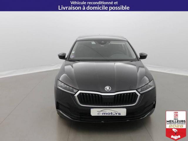 Skoda Octavia image 2