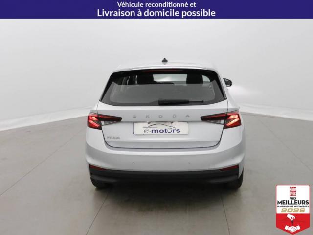 Skoda Fabia image 9