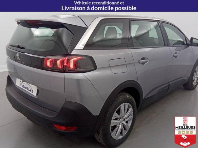 Peugeot 5008 image 1