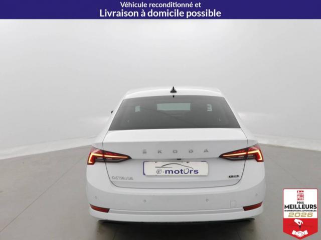 Skoda Octavia image 3