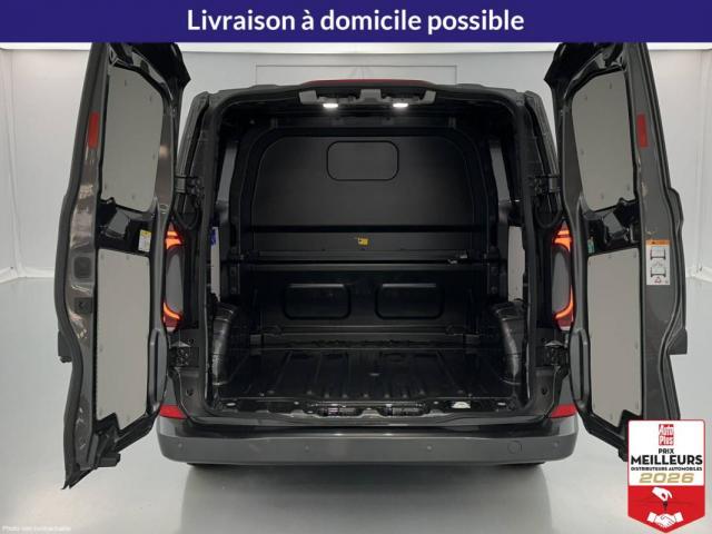 Volkswagen Transporter image 9
