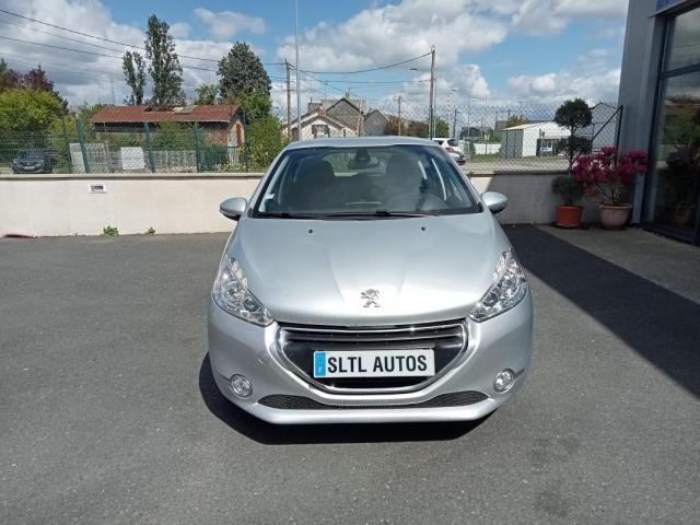 Peugeot 208 image 1