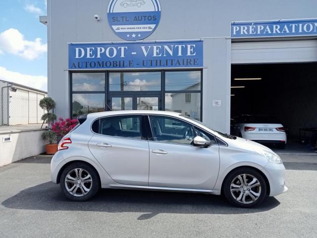 Peugeot 208 image 2