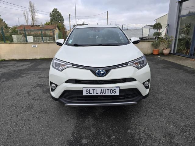 Toyota Rav4 image 2