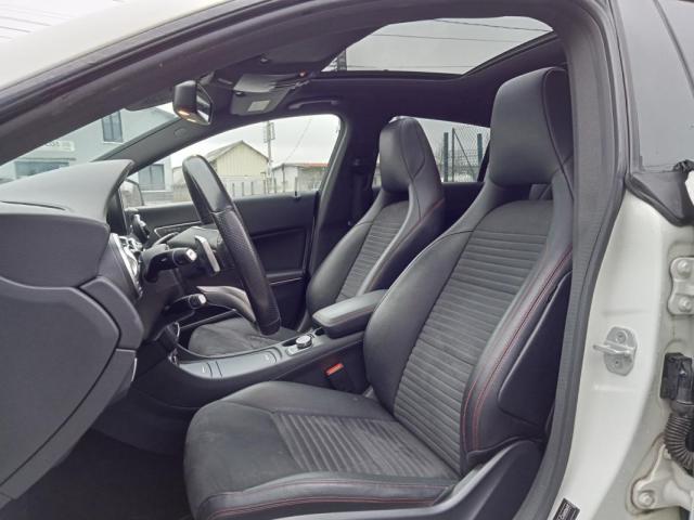 Mercedes Benz Cla image 5