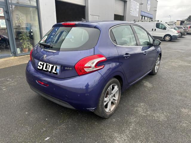 Peugeot 208 image 5