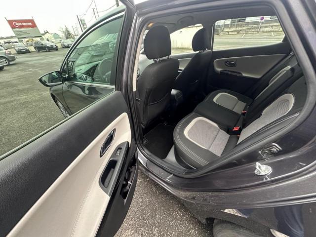 Kia Cee'D image 4