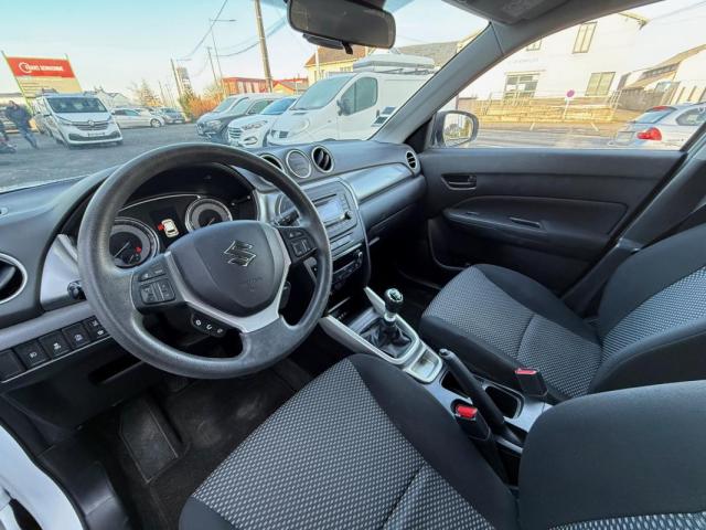 Suzuki Vitara image 1