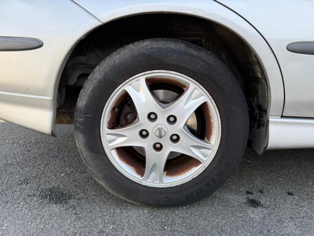 Nissan Almera image 8