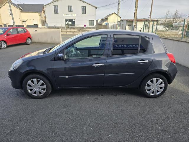 Renault Clio image 8
