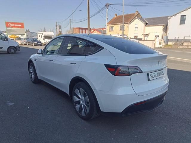 Tesla Model Y image 8