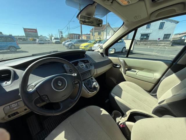 Renault Scénic image 2