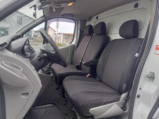 Renault Trafic image 6