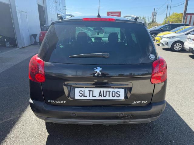 Peugeot 207 image 9