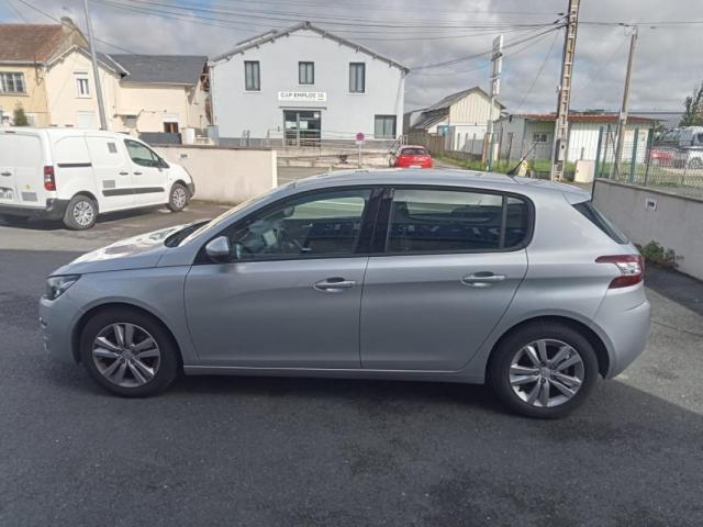 Peugeot 308 image 6