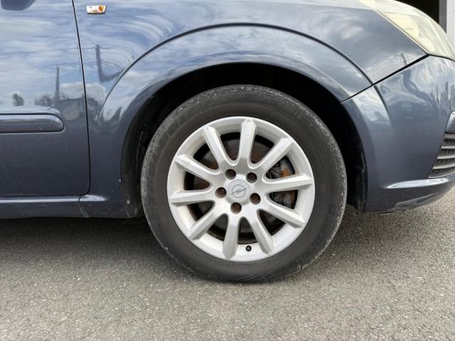 Opel Zafira image 8