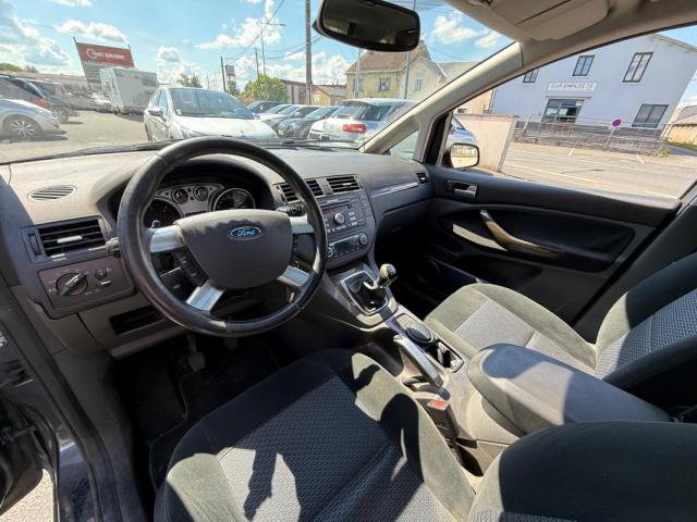 Ford C-Max image 9