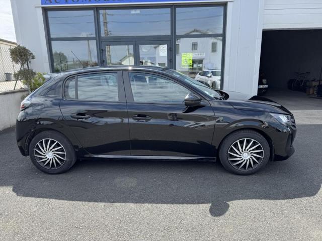 Peugeot 208 image 1