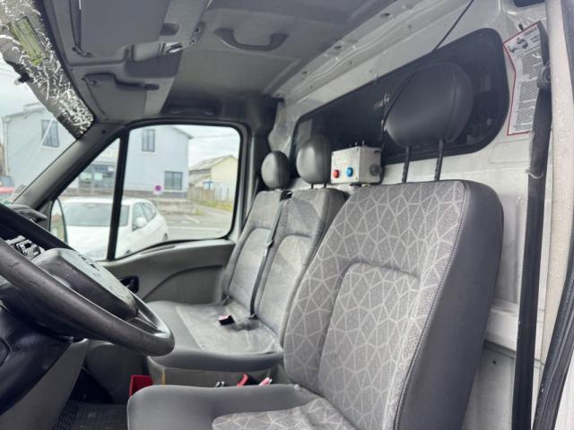 Nissan Interstar image 4
