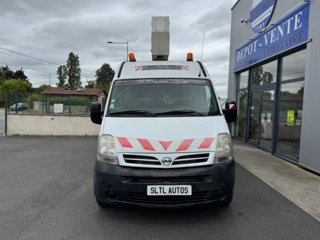 Nissan Interstar image 2