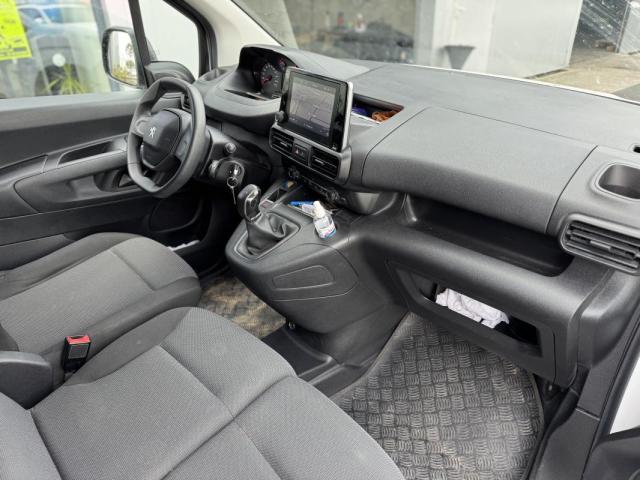 Peugeot Partner image 1