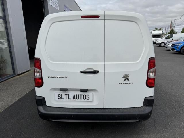 Peugeot Partner image 8