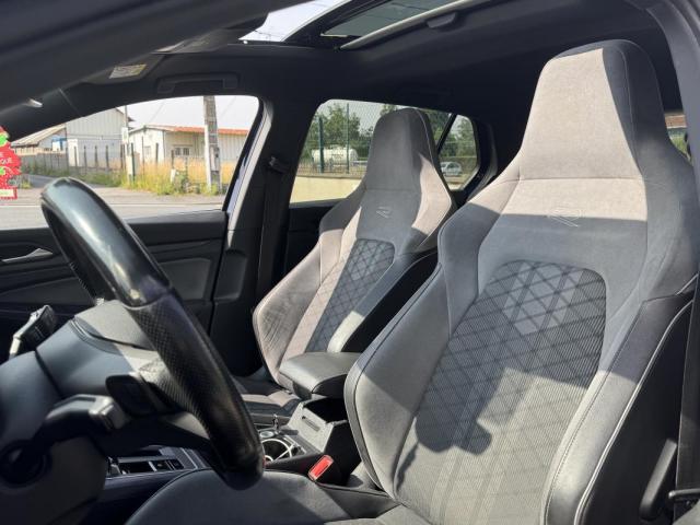 Volkswagen Golf image 8