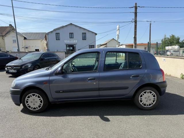 Renault Clio image 9
