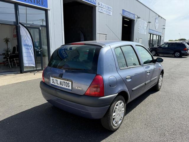 Renault Clio image 6