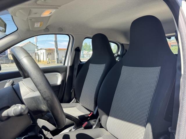 Renault Twingo image 9