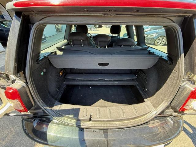 Mini Clubman image 1