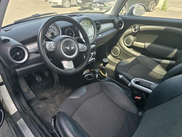 Mini Cooper image 7
