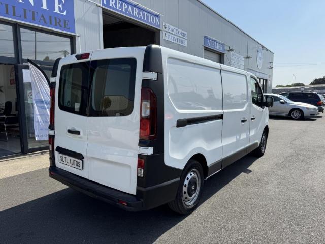 Renault Trafic image 9