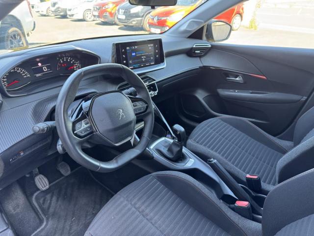 Peugeot 208 image 2
