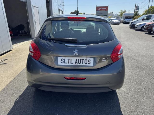Peugeot 208 image 9