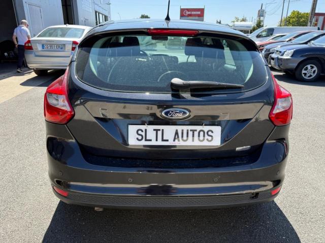 Ford Focus image 6