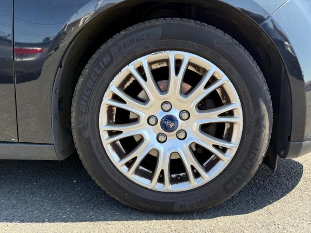Ford Focus image 9