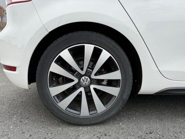 Volkswagen Golf image 5