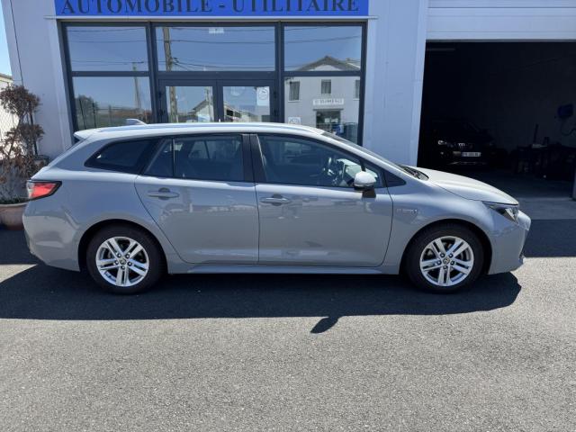 Toyota Corolla Touring Sports image 9