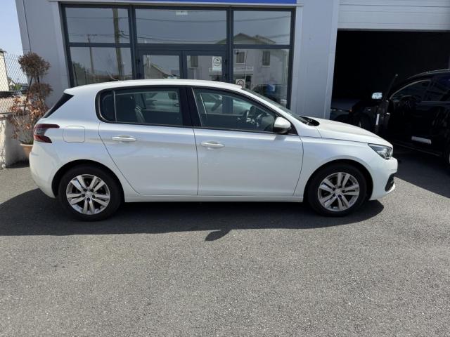 Peugeot 308 image 6