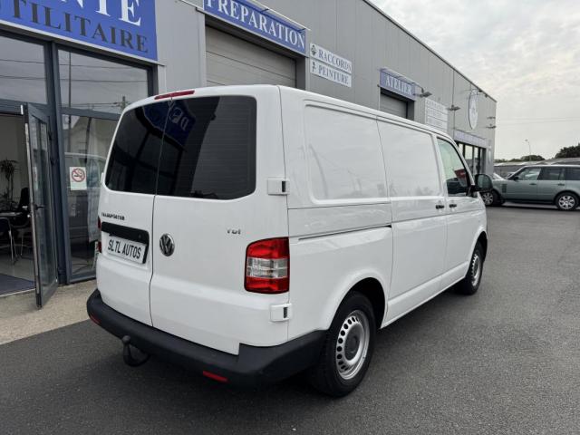 Volkswagen Transporter image 8