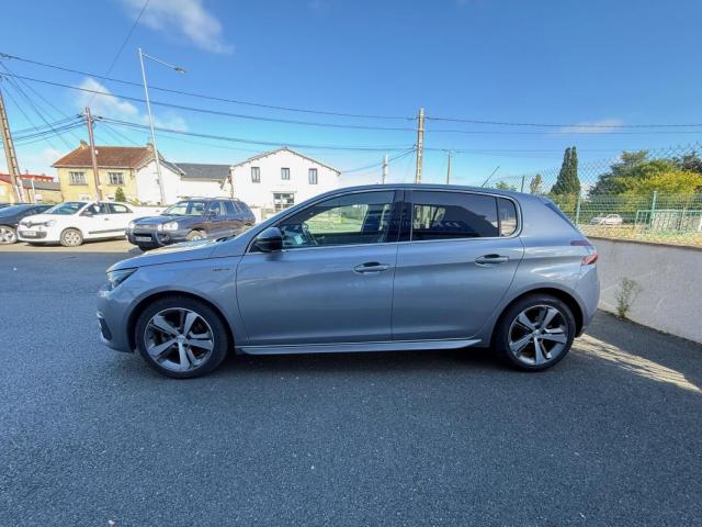 Peugeot 308 image 1