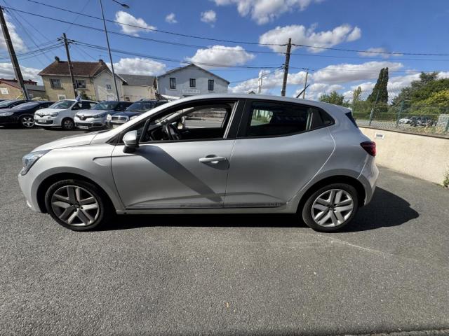 Renault Clio image 2