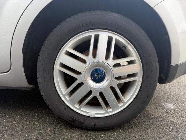 Ford Focus image 5