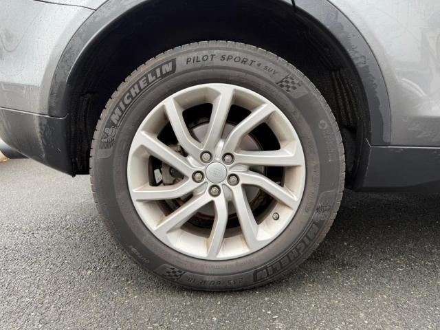 Land Rover Discovery Sport image 8