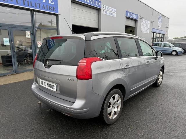 Peugeot 5008 image 8